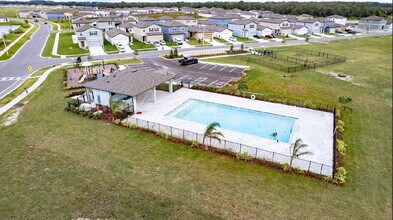 9625 Pembrooke Pines Dr in Sun City Center, FL - Building Photo - Building Photo