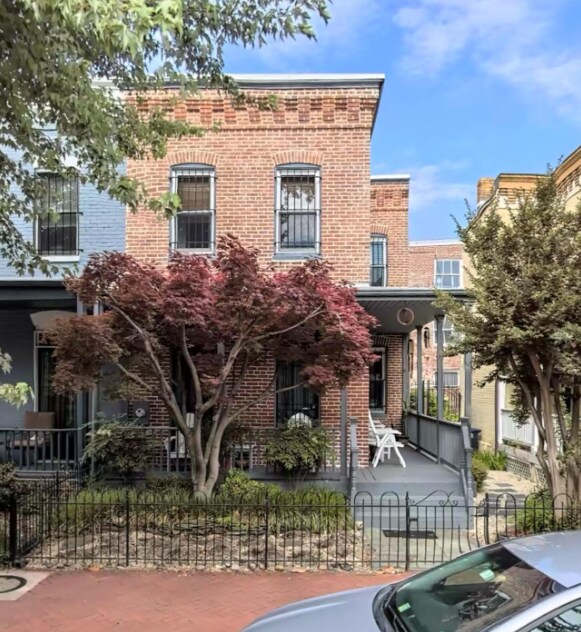 1914 5th St NW in Washington, DC - Building Photo