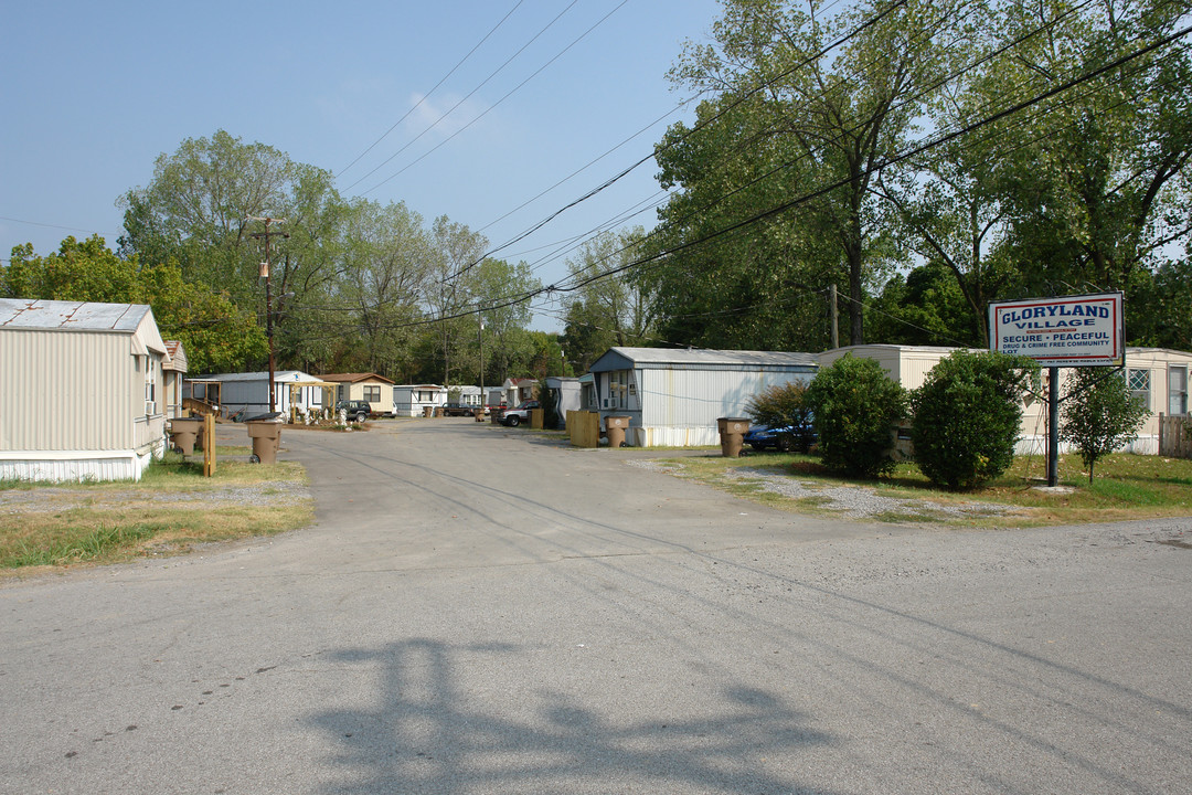 Gloryland Village in Nashville, TN - Building Photo