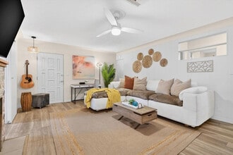 10546 53rd Ave N in St. Petersburg, FL - Building Photo - Building Photo