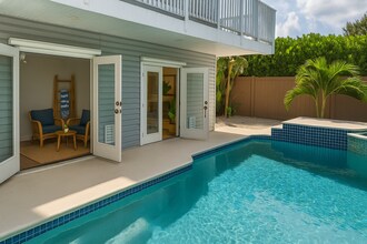 2662 Riverview Dr in Naples, FL - Building Photo - Building Photo