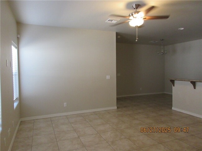 945 Sheldon Ave in Kingman, AZ - Building Photo - Building Photo