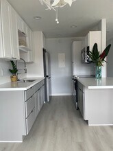 94-1075-1075 Kepakepa St in Waipahu, HI - Building Photo - Building Photo