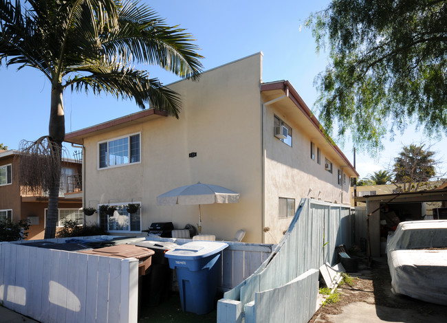 139 Avenida Mateo in San Clemente, CA - Building Photo - Building Photo