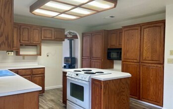 33938 Peckinpah Acres Dr in North Fork, CA - Building Photo - Building Photo