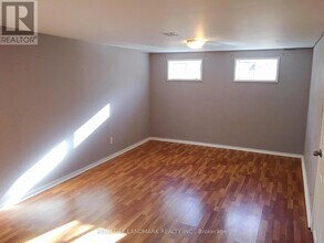 61 Rockport Crescent in Richmond Hill, ON - Building Photo - Building Photo