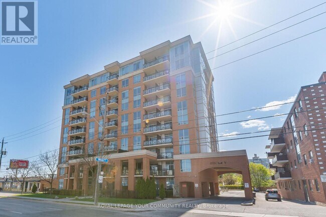 2772-2772 Keele St in Toronto, ON - Building Photo - Building Photo