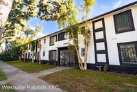 7044 Lanewood Ave in Los Angeles, CA - Building Photo - Interior Photo