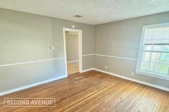 501 18th Ave N in Texas City, TX - Foto de edificio - Building Photo