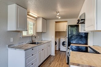 676 El Pozo St in Coupeville, WA - Building Photo - Building Photo