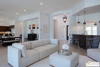 45 Vista Encantada in Rancho Mirage, CA - Building Photo - Building Photo