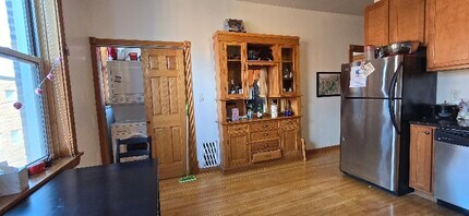 2342 W Walton St in Chicago, IL - Foto de edificio - Building Photo