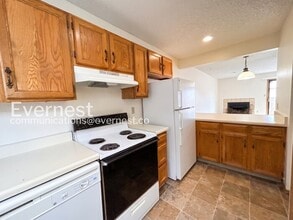 4012 Muse Way in Colorado Springs, CO - Foto de edificio - Building Photo