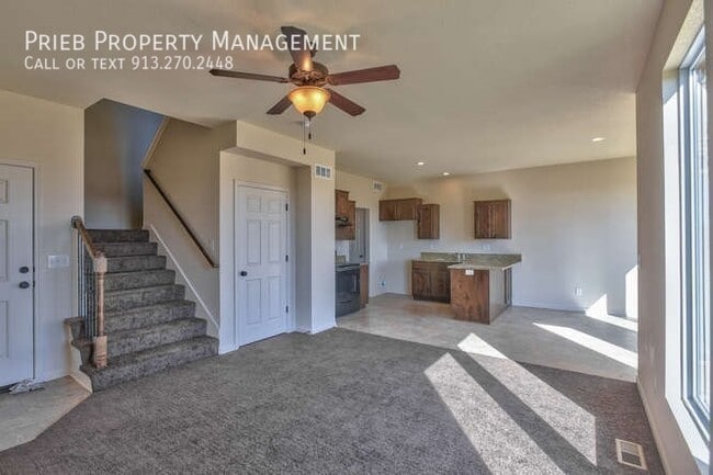 1920 W Surrey St in Olathe, KS - Building Photo - Building Photo