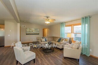 117 Buckeye Ln in Riverside, IA - Building Photo - Building Photo