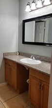 275 Tradewinds Dr, Unit 5 in San Jose, CA - Building Photo - Building Photo