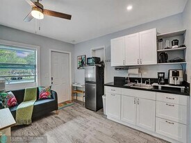 1500 NE 4th St in Pompano Beach, FL - Building Photo