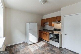 1305 N Lawrence St-Unit -1 in Philadelphia, PA - Building Photo - Building Photo