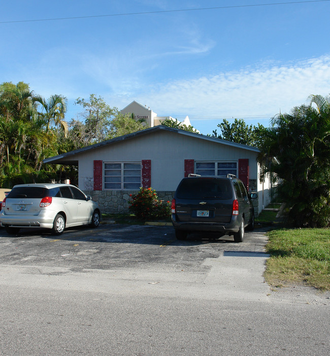 613-701 SE 19th St in Fort Lauderdale, FL - Foto de edificio - Building Photo