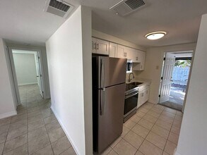 451 90th Ave N in St. Petersburg, FL - Building Photo - Building Photo