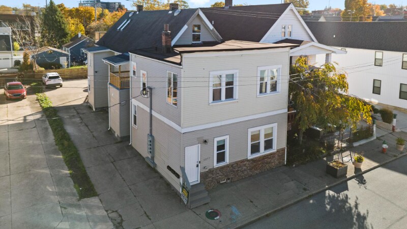 1277 W 67th St in Cleveland, OH - Building Photo