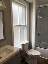 44 Cushing St-Unit -#2 in Dover, NH - Building Photo - Building Photo