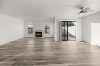 1750 W 7th St in Oxnard, CA - Building Photo - Building Photo