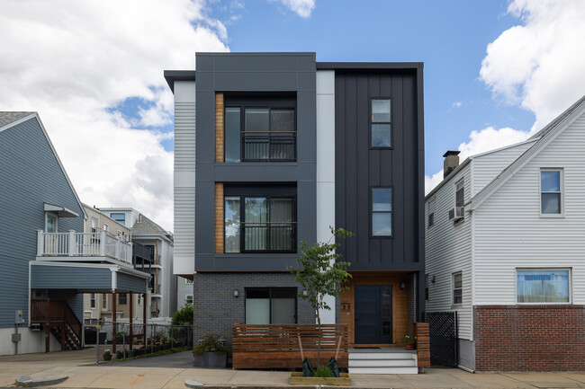 9 Jeffries St in Boston, MA - Foto de edificio - Building Photo