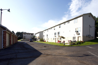 The Mohican Apartments in Akron, OH - Building Photo - Building Photo