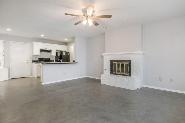 property at 705 28th St