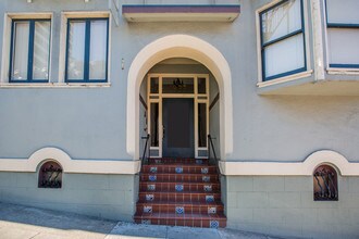 1955 Leavenworth in San Francisco, CA - Building Photo - Building Photo