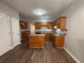 6131 Woodstock View Dr in Millington, TN - Building Photo - Building Photo