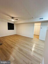 108 Brighton Ct in Gloucester Township, NJ - Foto de edificio - Building Photo