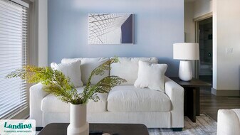 300 Enclave Dr in Conroe, TX - Building Photo