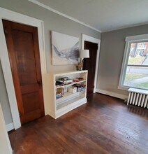 2900 High St, Unit 1 in Des Moines, IA - Building Photo - Building Photo