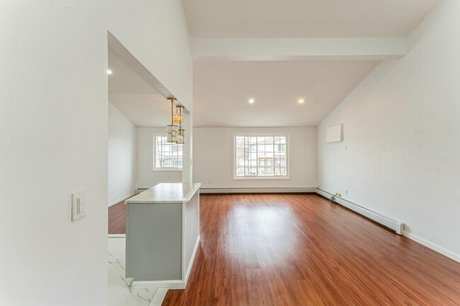 115-19 Marsden St in Queens, NY - Building Photo - Building Photo