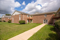 Courts of Colfax Apartments in Warsaw, IN - Building Photo - Building Photo