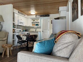 131 Alexander Dr in Tow, TX - Building Photo - Building Photo