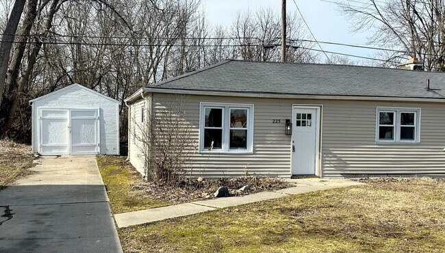 223 Rural St, Unit 223 Rural St in Port Huron, MI - Building Photo - Building Photo