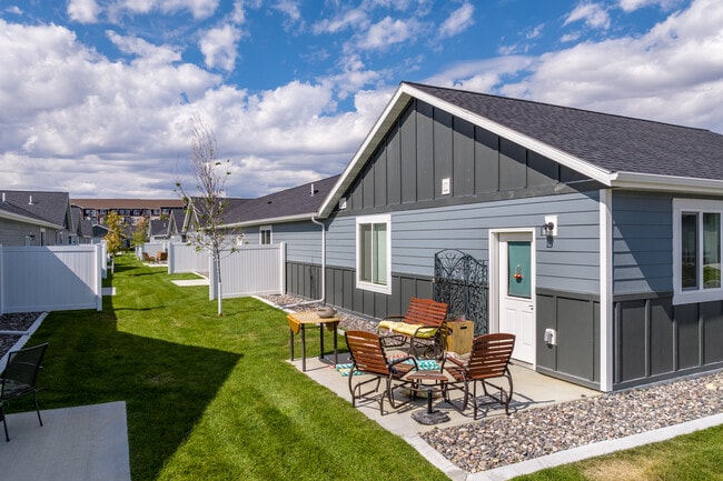 Sapphire Patio Home Apartments in Billings, MT - Building Photo - Building Photo