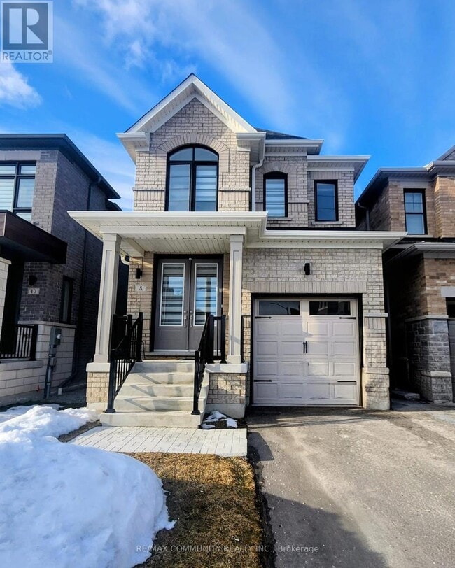 property at 8 Deer Rdg Cres