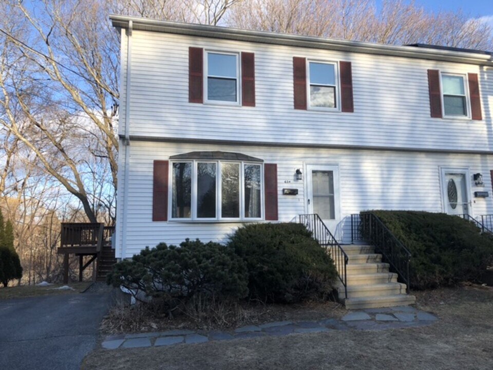 63A Trahan Ave in Worcester, MA - Building Photo