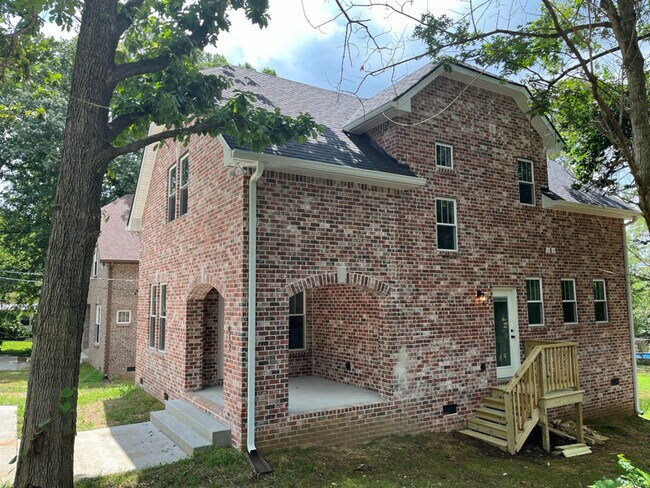 property at 432 Bluegrass Ave