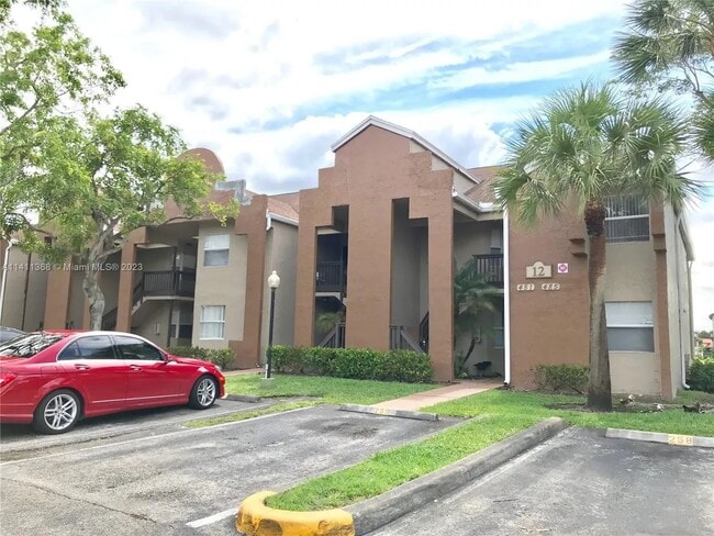 485 SW 113th Way