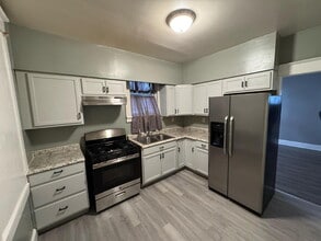 1818 Walnut St in Harrisburg, PA - Building Photo - Building Photo