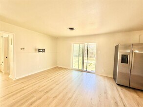 5330 Wellington Dr in Austin, TX - Building Photo - Building Photo