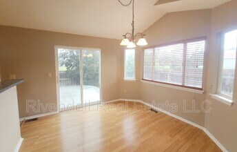 5738 E Melody Ln in Castle Rock, CO - Building Photo - Building Photo