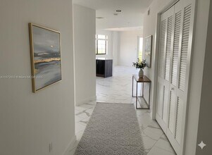 101 E Camino Real in Boca Raton, FL - Building Photo - Building Photo