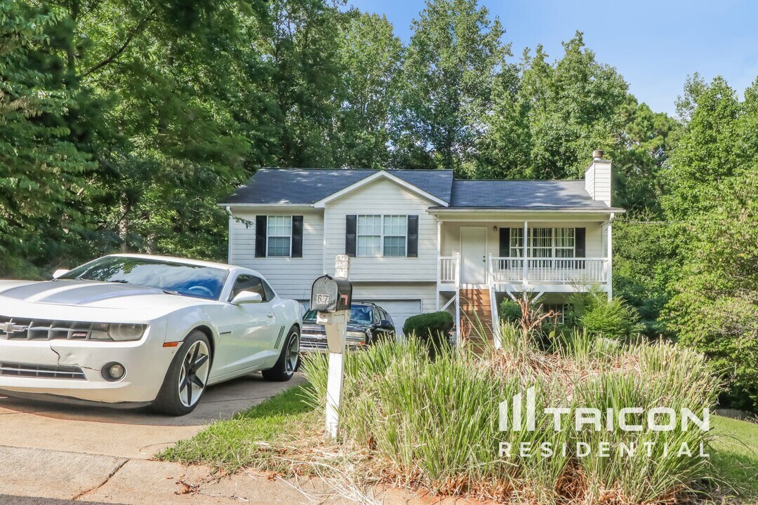 67 Michelle Ln in Hiram, GA - Building Photo