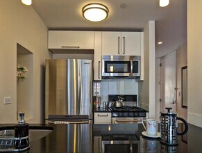 80 Maiden Ln in New York, NY - Building Photo - Building Photo